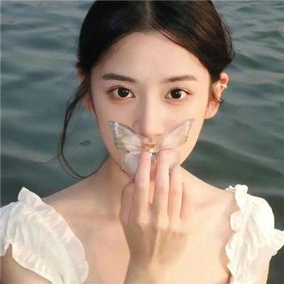 她在梦中跳舞